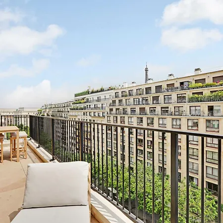 Magnificent With Ac- 3br-6p-tour Eiffel